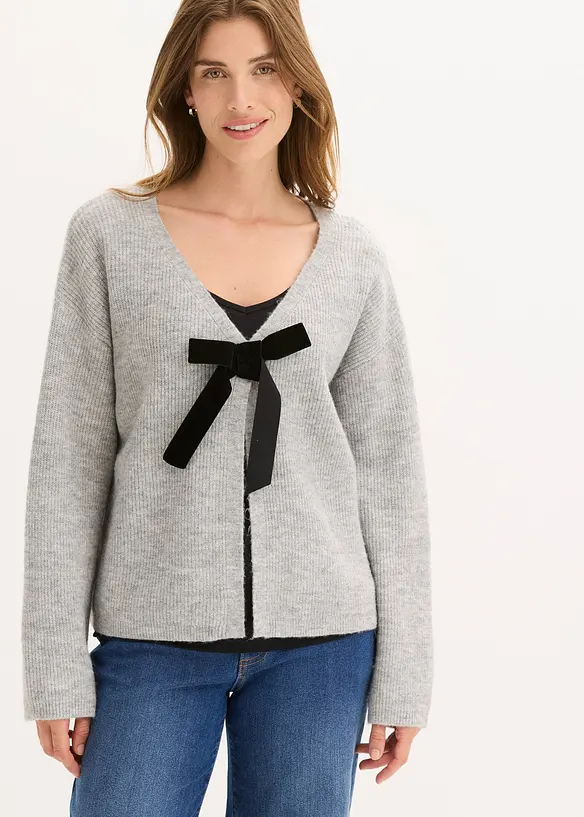 Strickjacke in grau von vorne (im Anschnitt) - bonprix