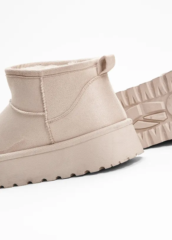Gefütterte Plateau-Boots in beige - bonprix