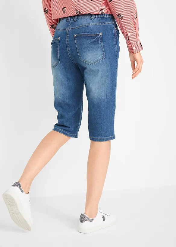 Jeans Bermuda Mid Waist mit gekrempeltem Saum in blau von hinten - bonprix