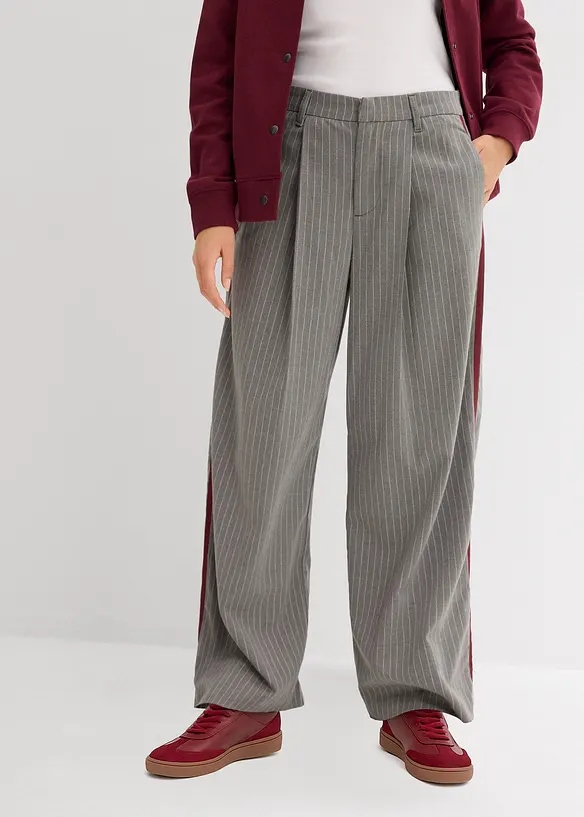 Bundfaltenhose mit Kontraststreifen aus Viskose-Mix in grau von vorne - bonprix Bundfaltenhose mit Kontraststreifen aus Viskose-Mix in grau von vorne - bonprix