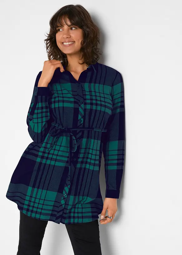 Lange Umstandsbluse aus weichem Baumwoll-Flanell in blau von vorne (im Anschnitt) - bonprix