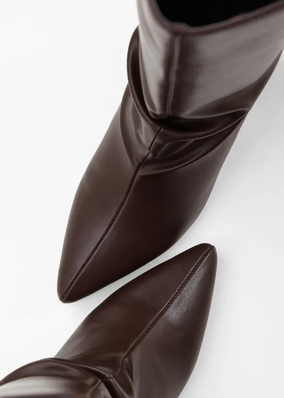Stiefel in braun - bonprix