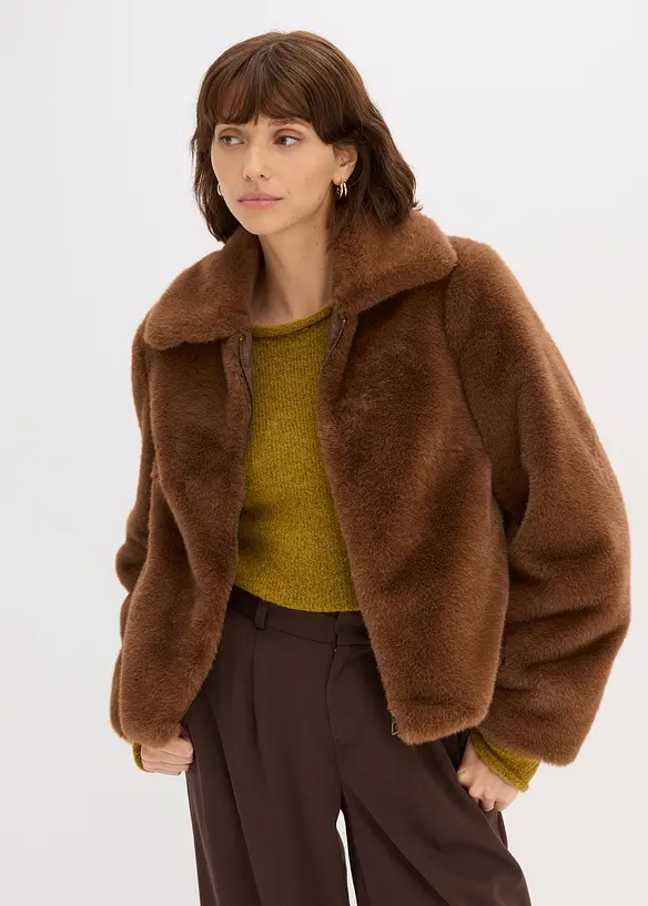 Fellimitat-Jacke in braun von vorne (im Anschnitt) - bonprix
