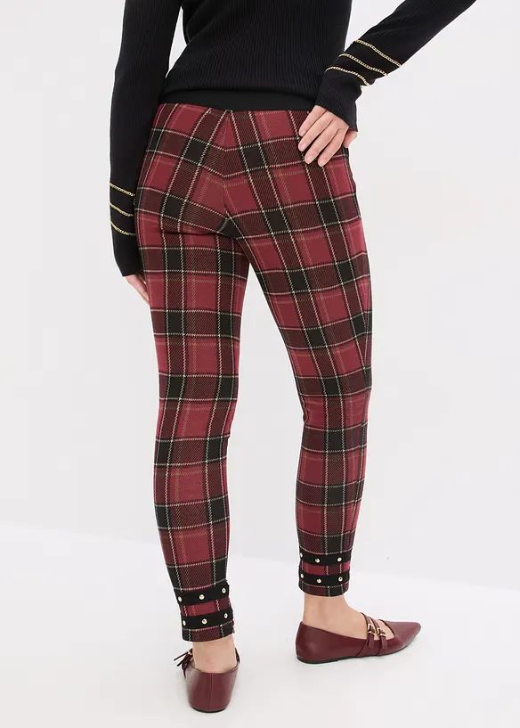 Jeggings mit Goldnieten in rot von hinten - bonprix Jeggings mit Goldnieten in rot von hinten - bonprix
