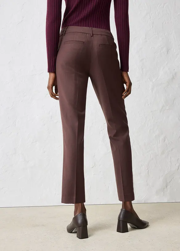 Schmale Hose mit weichem Wollanteil in braun von hinten - bonprix