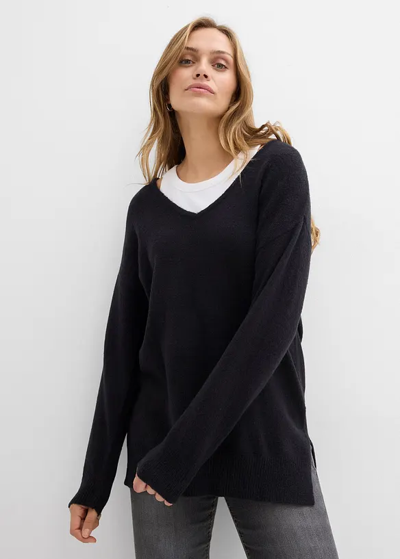 Oversize Longpullover mit Seitenschlitzen in schwarz von vorne (im Anschnitt) - bonprix