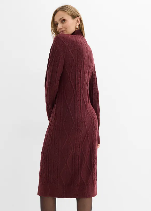 Strickkleid aus Zopfstrick in rot von hinten (Totalaufnahme) - bonprix Strickkleid aus Zopfstrick in rot von hinten (Totalaufnahme) - bonprix