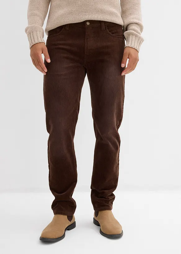 Regular-Fit Cordhose in gewaschener Optik, Straight in braun von vorne - bonprix