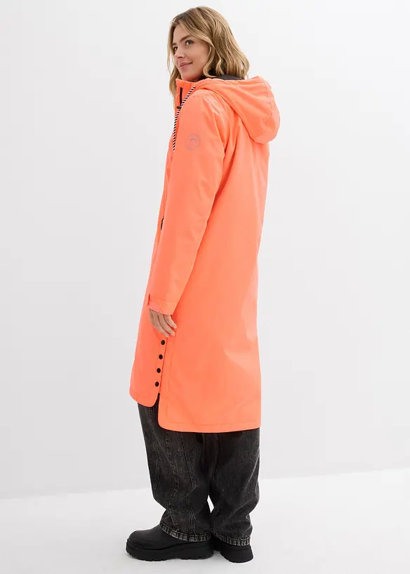 wasserdichter, wattierter Regenmantel in Midi-Länge in orange von hinten (Totalaufnahme) - bonprix wasserdichter, wattierter Regenmantel in Midi-Länge in orange von hinten (Totalaufnahme) - bonprix