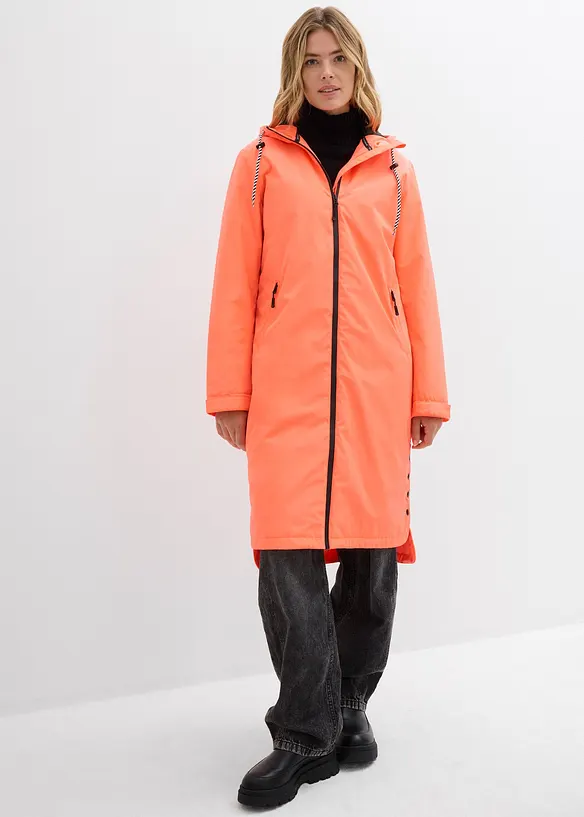 wasserdichter, wattierter Regenmantel in Midi-Länge in orange von vorne (Totalaufnahme) - bonprix wasserdichter, wattierter Regenmantel in Midi-Länge in orange von vorne (Totalaufnahme) - bonprix