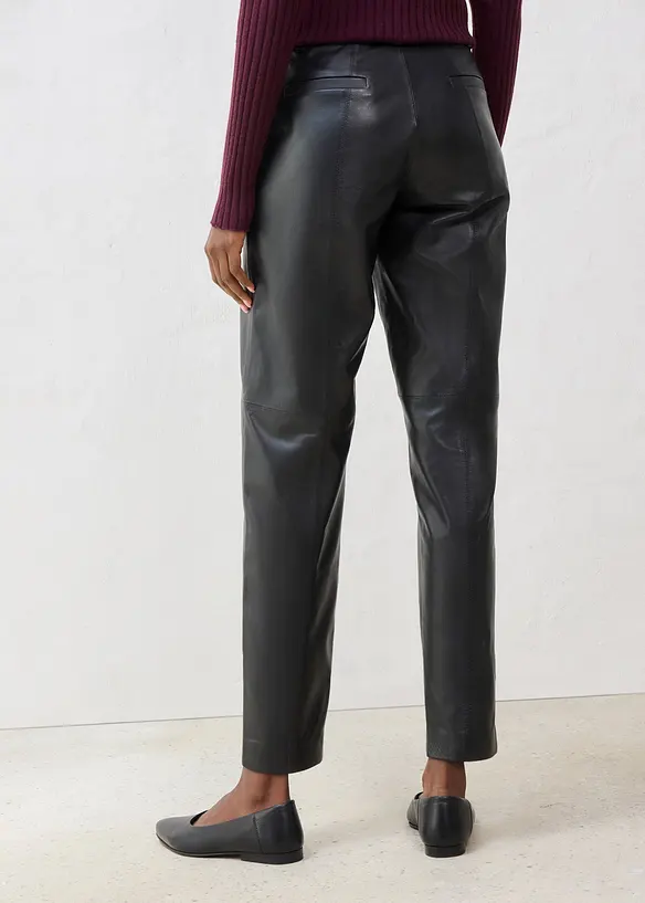 Lederhose aus Lammnappa in schwarz von hinten - bonprix