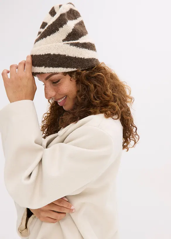 Mütze in beige von vorne (im Anschnitt) - bonprix