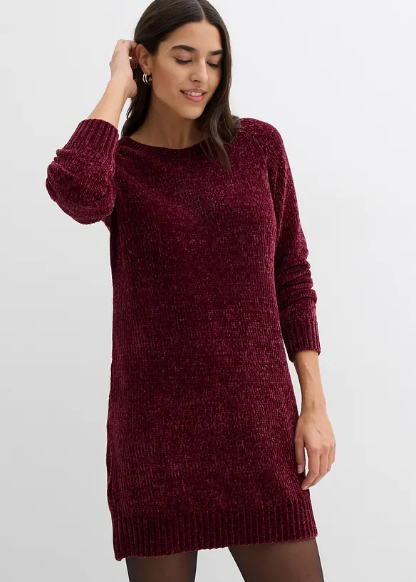 Oversize-Kleid in Strick in rot von vorne (Totalaufnahme) - bonprix