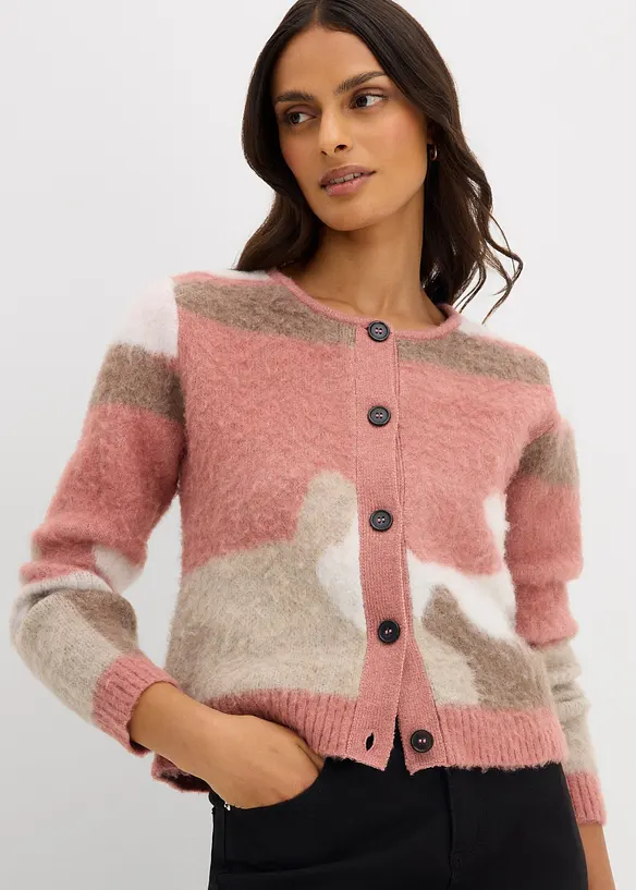 Gemusterte Strickjacke mit Knopfleiste in rosa von vorne (im Anschnitt) - bonprix