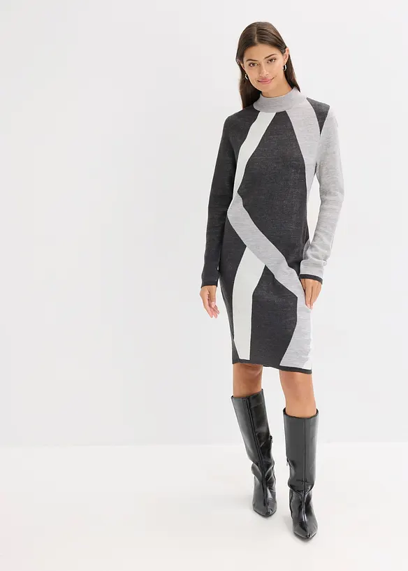 Jacquard-Strickkleid mit modernen Streifen in grau von vorne (Totalaufnahme) - bonprix