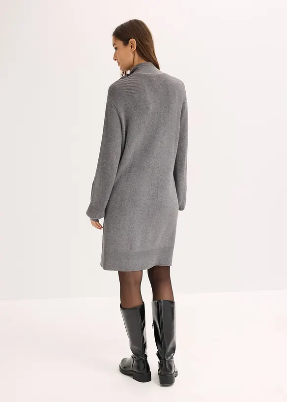 Strickkleid mit Schleife aus softem Viskose-Mix in grau von hinten (Totalaufnahme) - bonprix Strickkleid mit Schleife aus softem Viskose-Mix in grau von hinten (Totalaufnahme) - bonprix