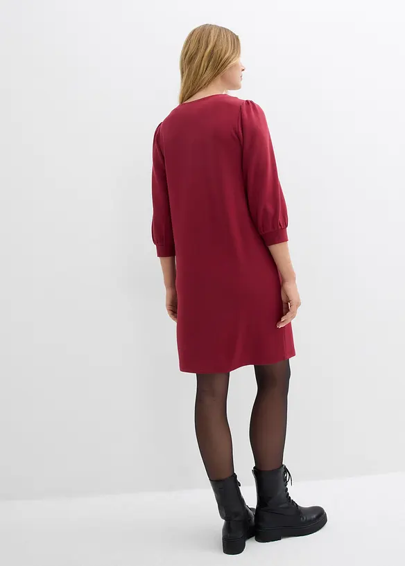 Kleid aus fließendem Viskose-Mix in rot von hinten (Totalaufnahme) - bonprix