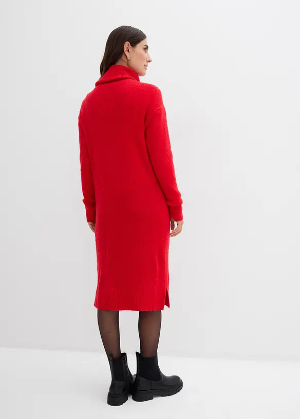 Oversize-Strickkleid mit Rollkragen in rot von hinten (Totalaufnahme) - bonprix