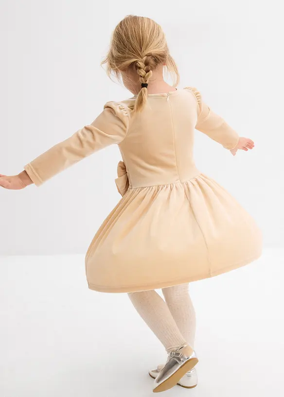 Ausgestelltes Samtkleid in beige von hinten (Totalaufnahme) - bonprix