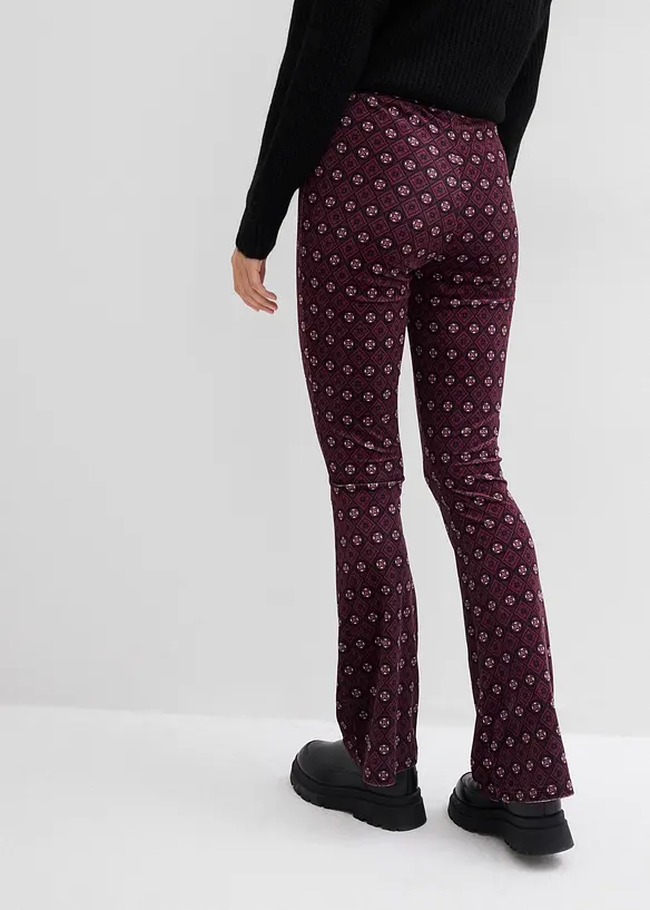 Ausgestellte Leggings aus softem Samt in rot von hinten - bonprix