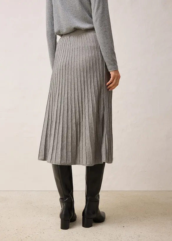 Strickrock mit Merinowolle in grau von hinten - bonprix