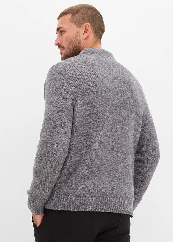 Grobstrick-Pullover in Regular Fit in grau von hinten (im Anschnitt) - bonprix