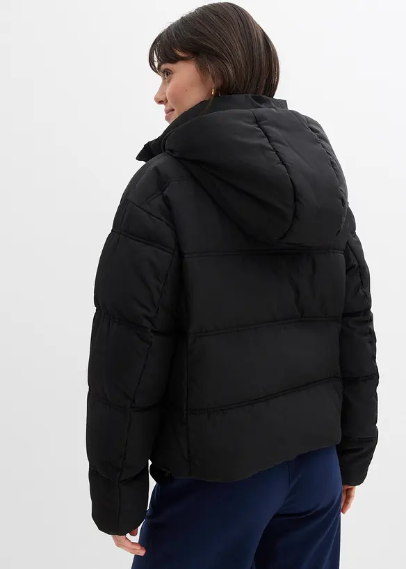 Kurze Steppjacke in schwarz von hinten (im Anschnitt) - bonprix