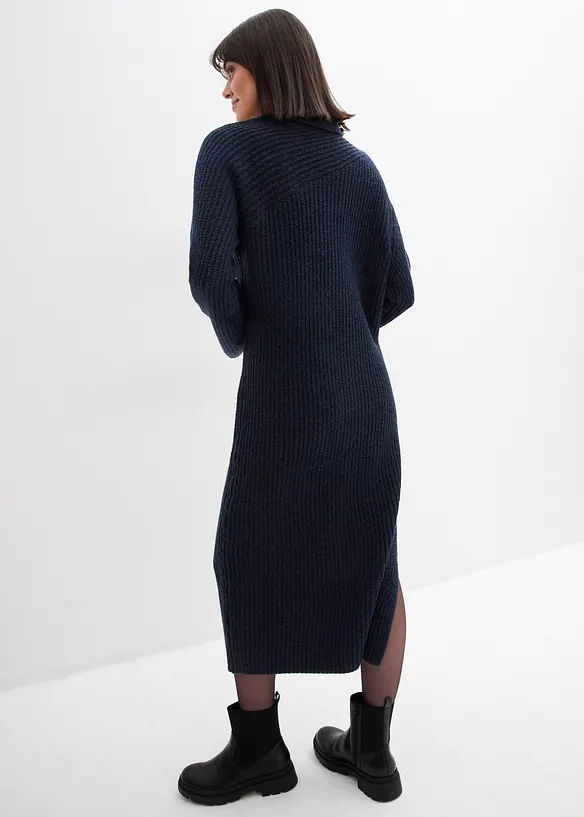Geripptes Strickkleid in blau von hinten (Totalaufnahme) - bonprix Geripptes Strickkleid in blau von hinten (Totalaufnahme) - bonprix