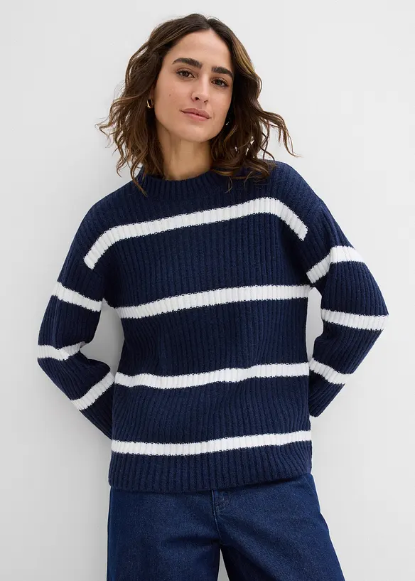 Oversize-Pullover mit Wollanteil in blau von vorne (im Anschnitt) - bonprix