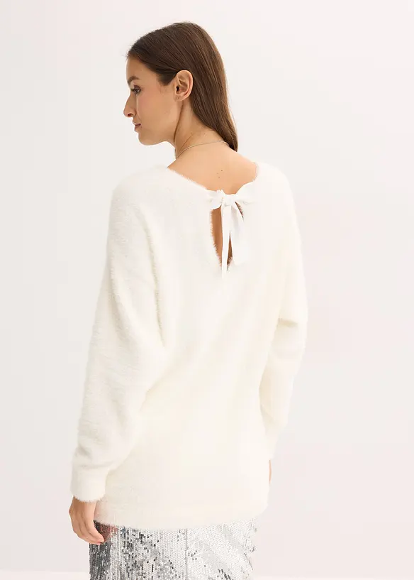 Longpullover aus weichem Federgarn in weiß von vorne (im Anschnitt) - bonprix Longpullover aus weichem Federgarn in weiß von vorne (im Anschnitt) - bonprix