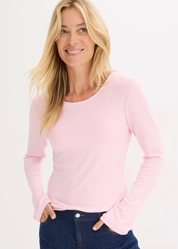 Geripptes Langarmshirt in rosa von vorne (im Anschnitt) - bonprix Geripptes Langarmshirt in rosa von vorne (im Anschnitt) - bonprix