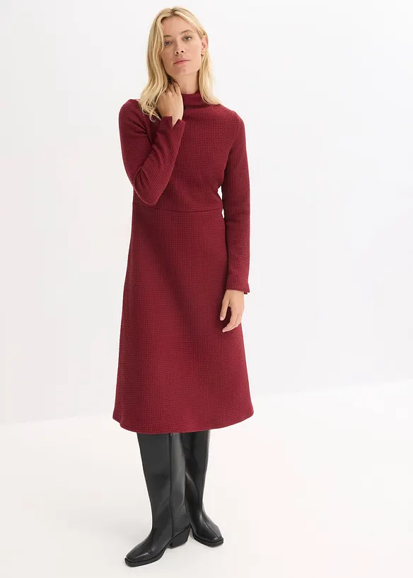 Ausgestelltes Midikleid in rot von vorne (Totalaufnahme) - bonprix Ausgestelltes Midikleid in rot von vorne (Totalaufnahme) - bonprix