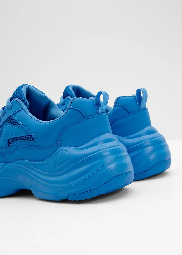 Chunky Sneaker mit Mesh-Einsatz in blau - bonprix