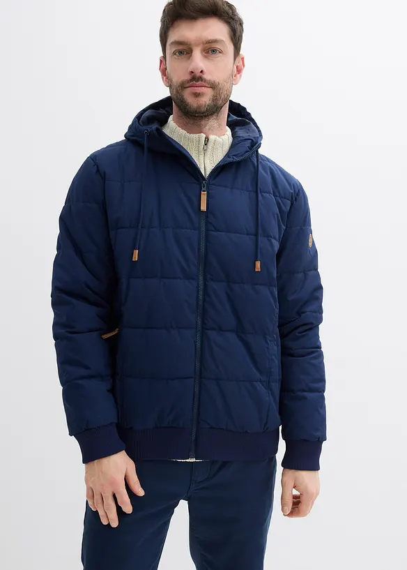 Wattierte Steppjacke in blau von vorne (im Anschnitt) - bonprix