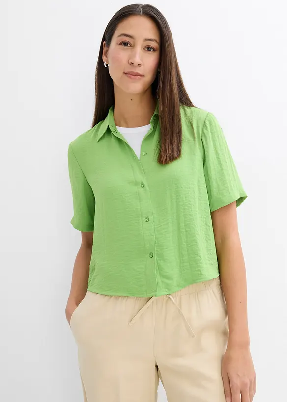Boxy Bluse aus leichtem Crêpe in grün von vorne (im Anschnitt) - bonprix