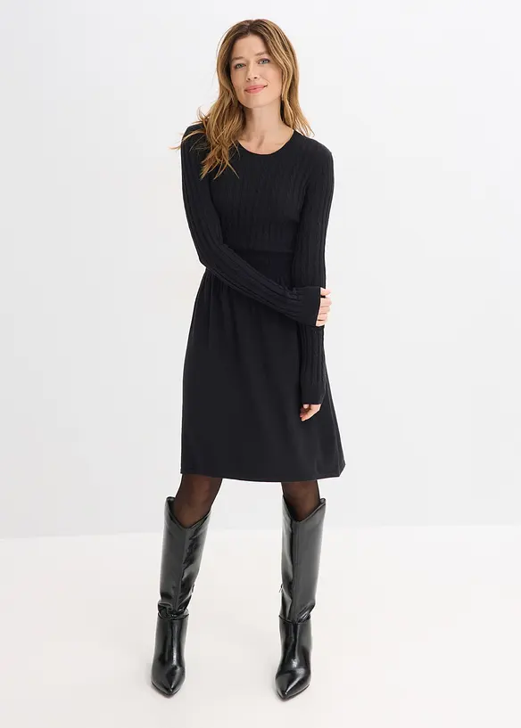 Strickkleid aus Viskose-Mix in schwarz von vorne (Totalaufnahme) - bonprix Strickkleid aus Viskose-Mix in schwarz von vorne (Totalaufnahme) - bonprix