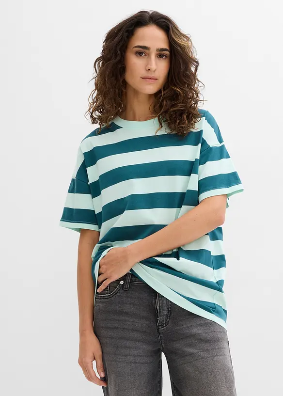 Oversize-Shirt aus reiner Bio-Baumwolle in grün von vorne (im Anschnitt) - bonprix