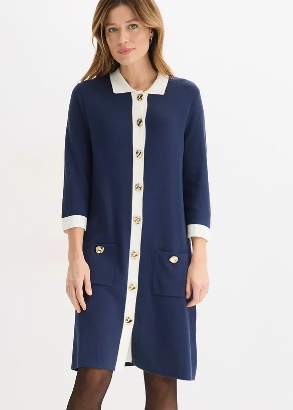 Strickkleid in blau von vorne (Totalaufnahme) - bonprix
