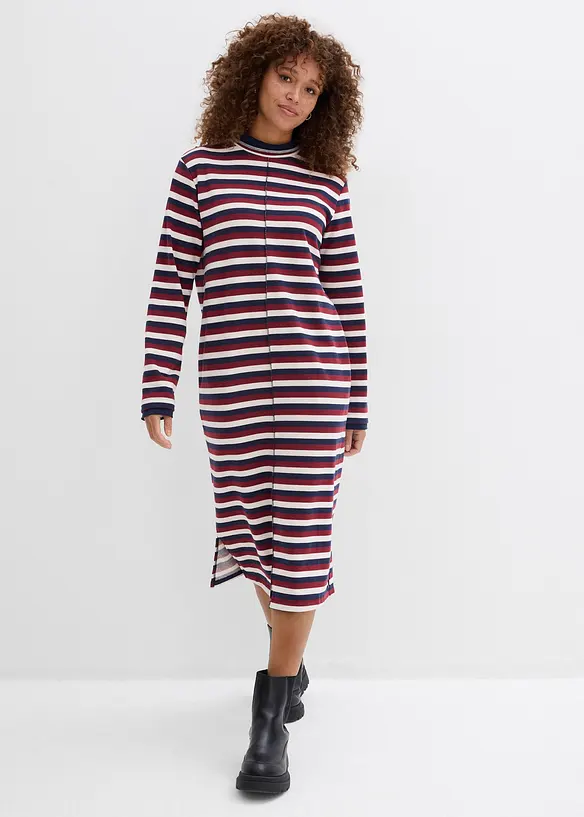 Sweatkleid in rot von vorne (Totalaufnahme) - bonprix