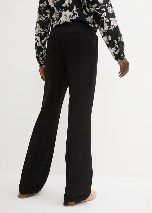 Bundfaltenhose in schwarz von hinten - bonprix