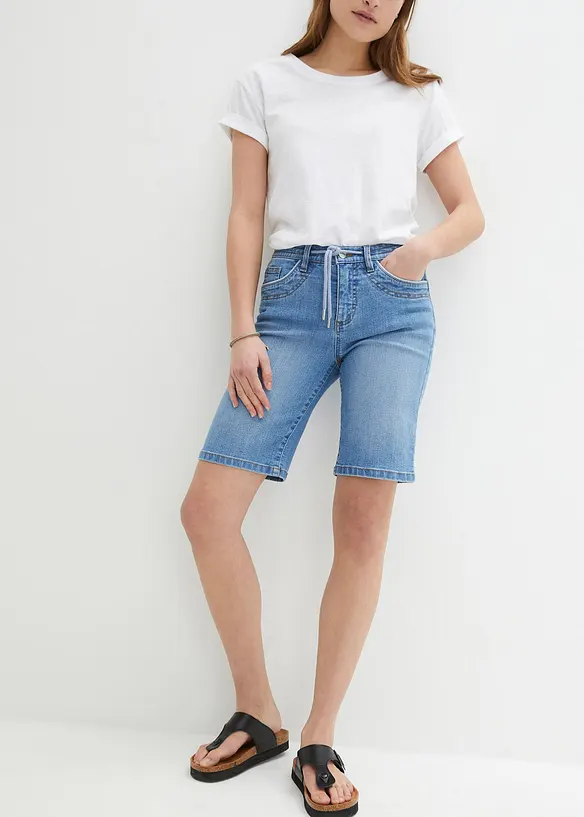 Jeans Bermuda Slim Fit Mid Waist in blau von vorne - bonprix