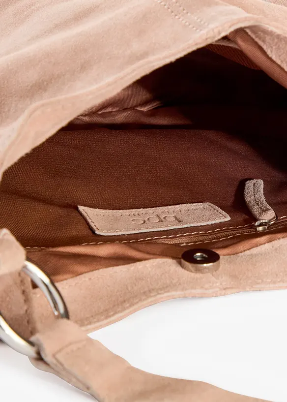 Veloursledertasche mit dekorativem Zusatzriemen in beige geöffnet - bonprix