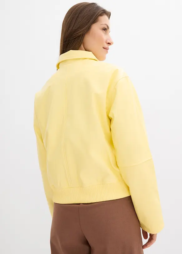 Kurze Lederimitat-Jacke in gelb von hinten (im Anschnitt) - bonprix Kurze Lederimitat-Jacke in gelb von hinten (im Anschnitt) - bonprix