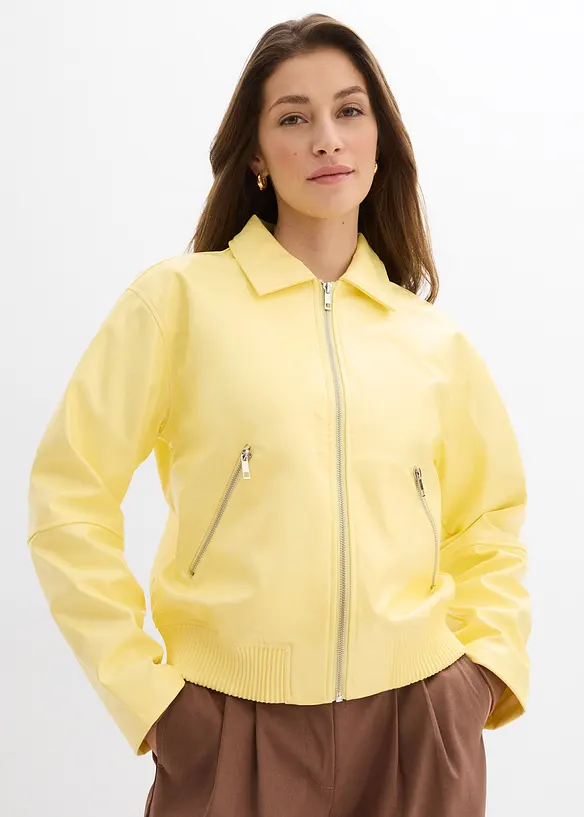 Kurze Lederimitat-Jacke in gelb von vorne (im Anschnitt) - bonprix Kurze Lederimitat-Jacke in gelb von vorne (im Anschnitt) - bonprix