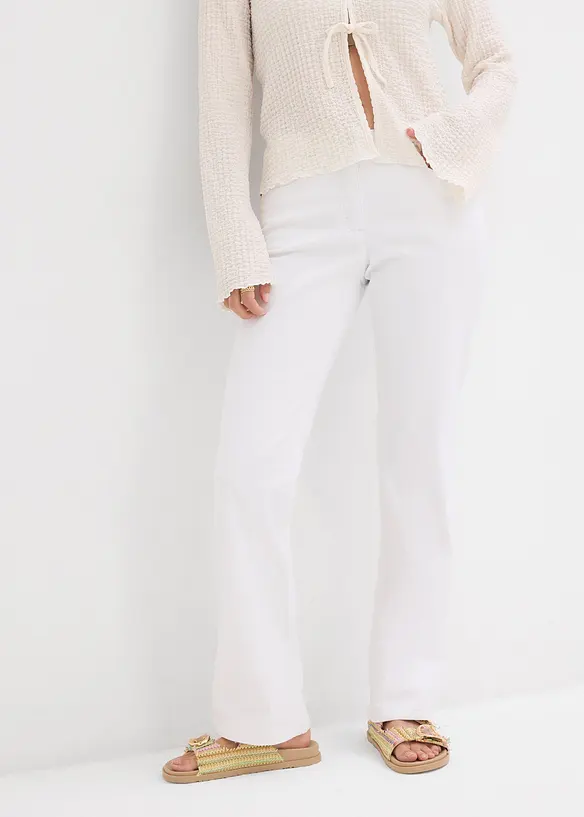 Straight Jeans Mid Waist, Stretch in weiß von vorne - bonprix