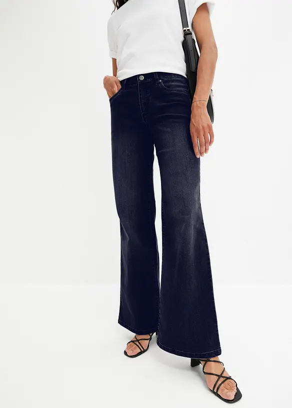 Wide-Leg-Jeans, Mid Waist, Stretch in blau von vorne - bonprix