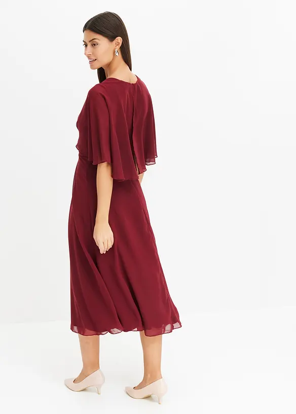 Chiffonkleid mit Strassstein-Applikation in rot von hinten (Totalaufnahme) - bonprix Chiffonkleid mit Strassstein-Applikation in rot von hinten (Totalaufnahme) - bonprix