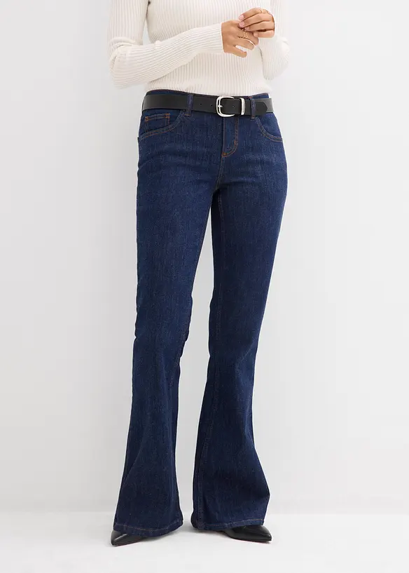 Flared-Jeans Mid Waist in blau von vorne - bonprix