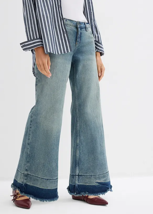 Wide-Leg-Jeans Mid Waist in blau von vorne - bonprix
