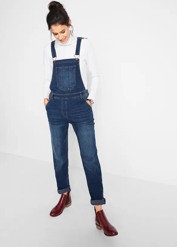 Jeans-Latzhose im Boyfriend-Fit in blau von vorne - bonprix